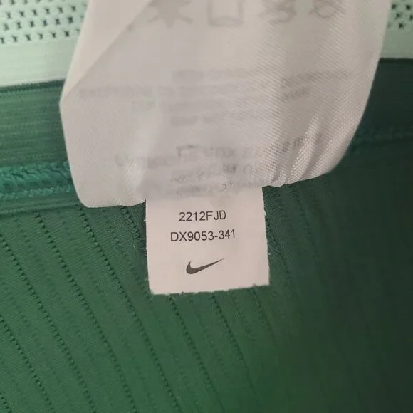 NEW Nike Womens Pro Elite Team 1/2 Length Tights Shorts DX9053-341 Size L Green
